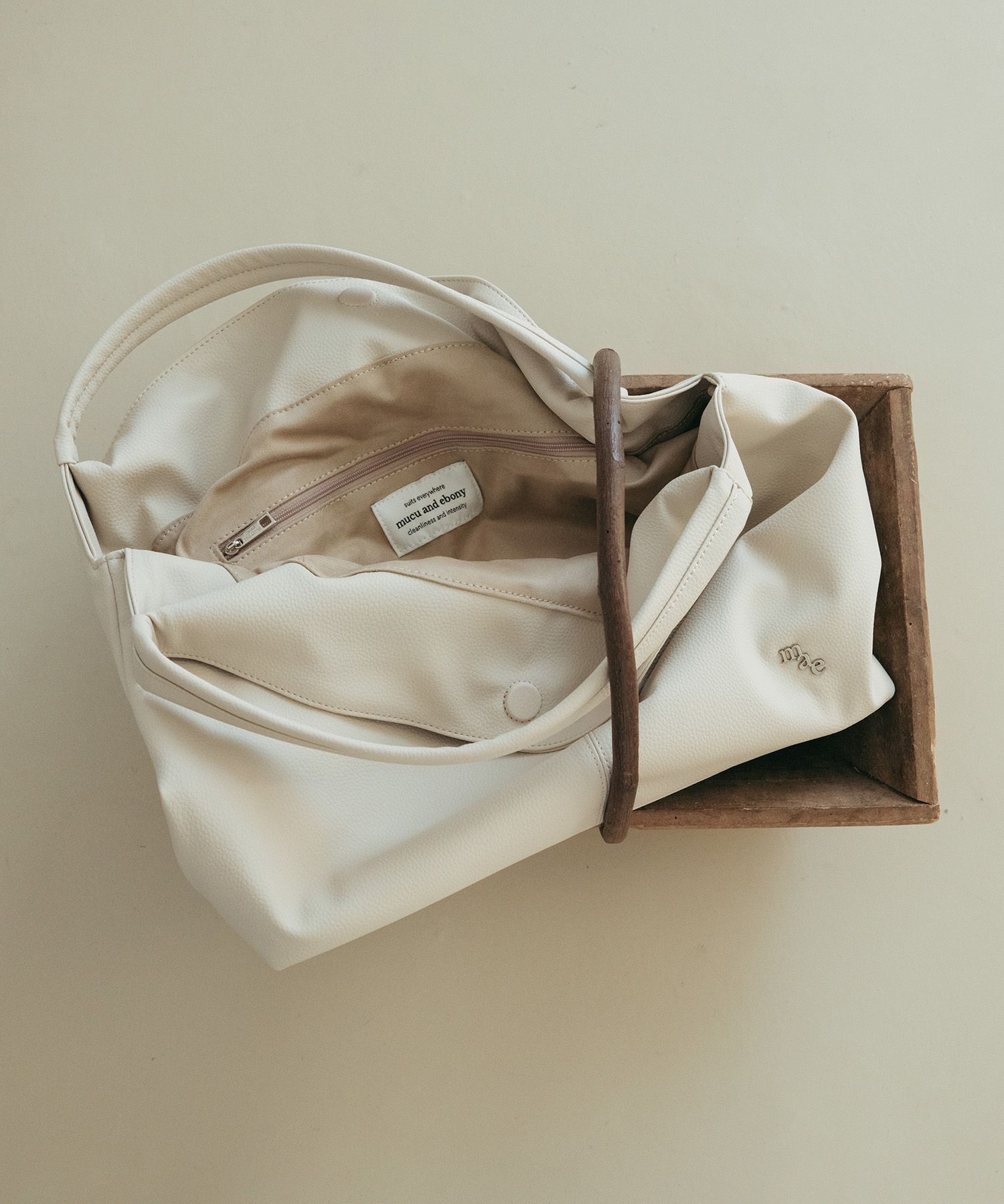 MUSINSA | MUCU AND EBONY Ballon Bag Ballon Bag Oatmeal