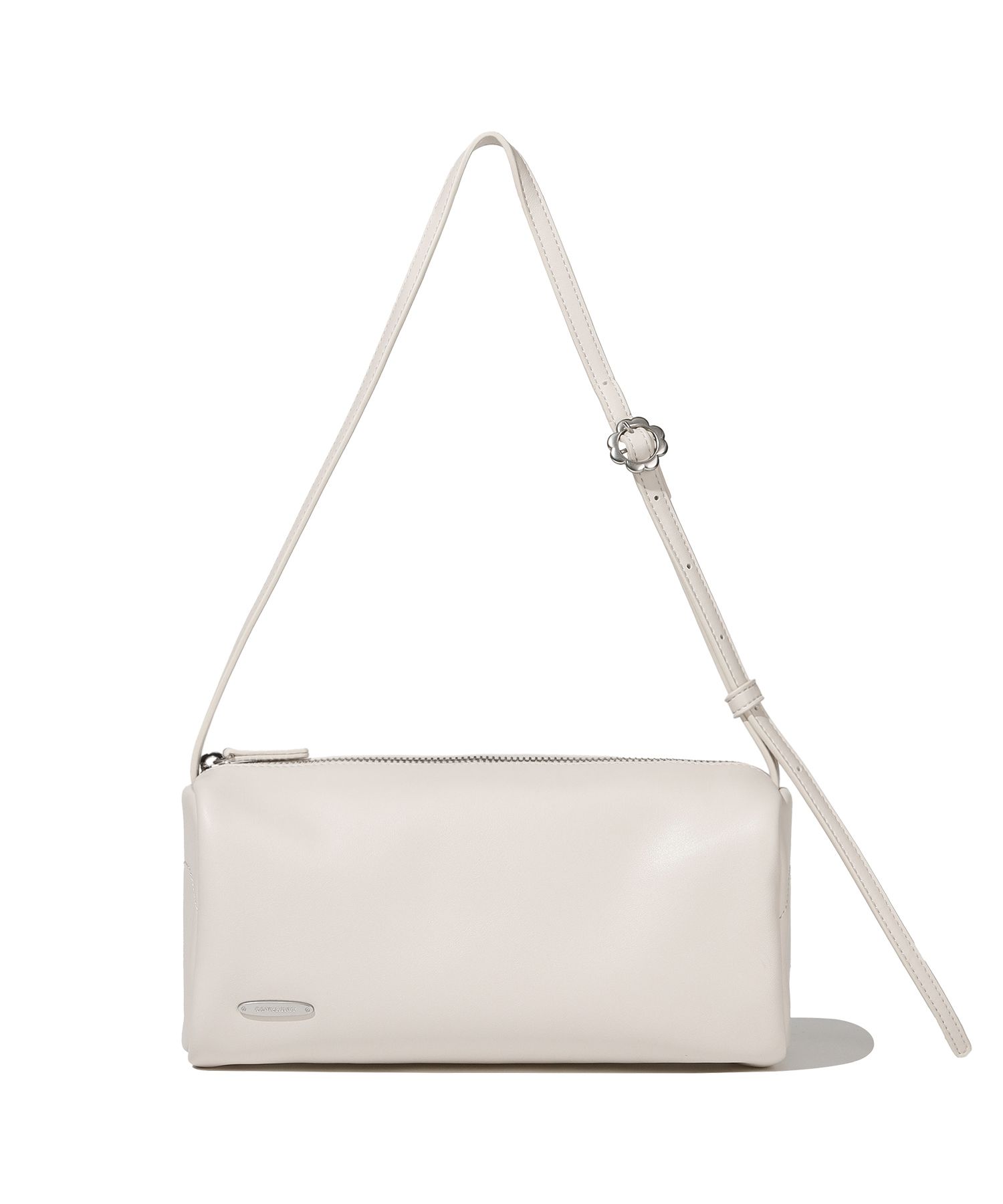 [COVERNAT]★韓国人気★CLOVERHEART SQUARE SHOULDER BAG MUSINSA | COVERNAT WOMAN Clover Heart Square Shoulder Bag Ivory