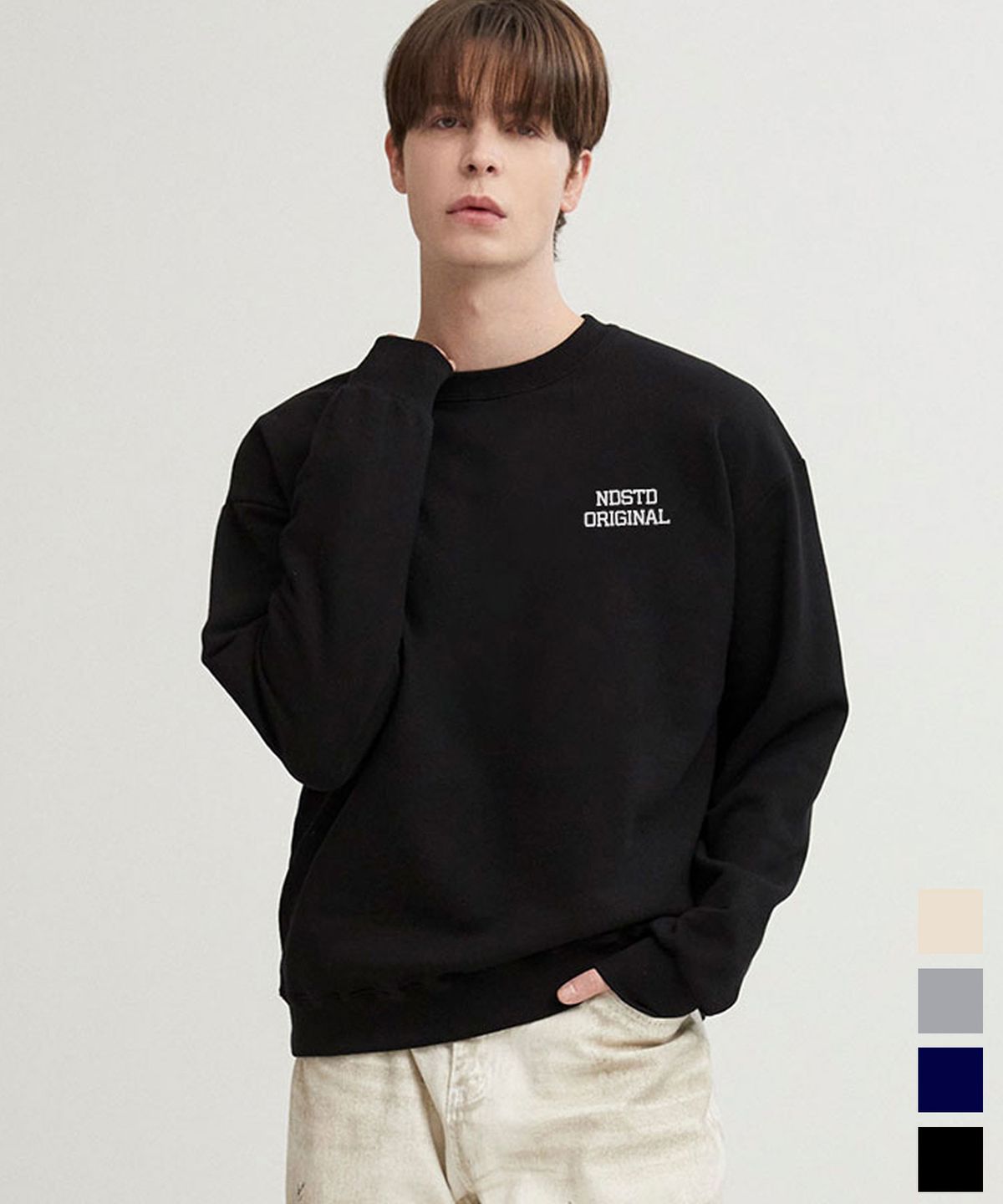 난데(NANDE) NDST 레터링 오버핏 맨투맨 쭈리