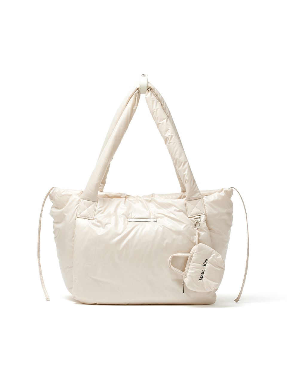 【Matin Kim】MATIN BIG PUFFER BAG☆かわいいスタイル☆ MUSINSA | MATIN KIM MATIN BIG PUFFER BAG IN LIGHT BEIGE