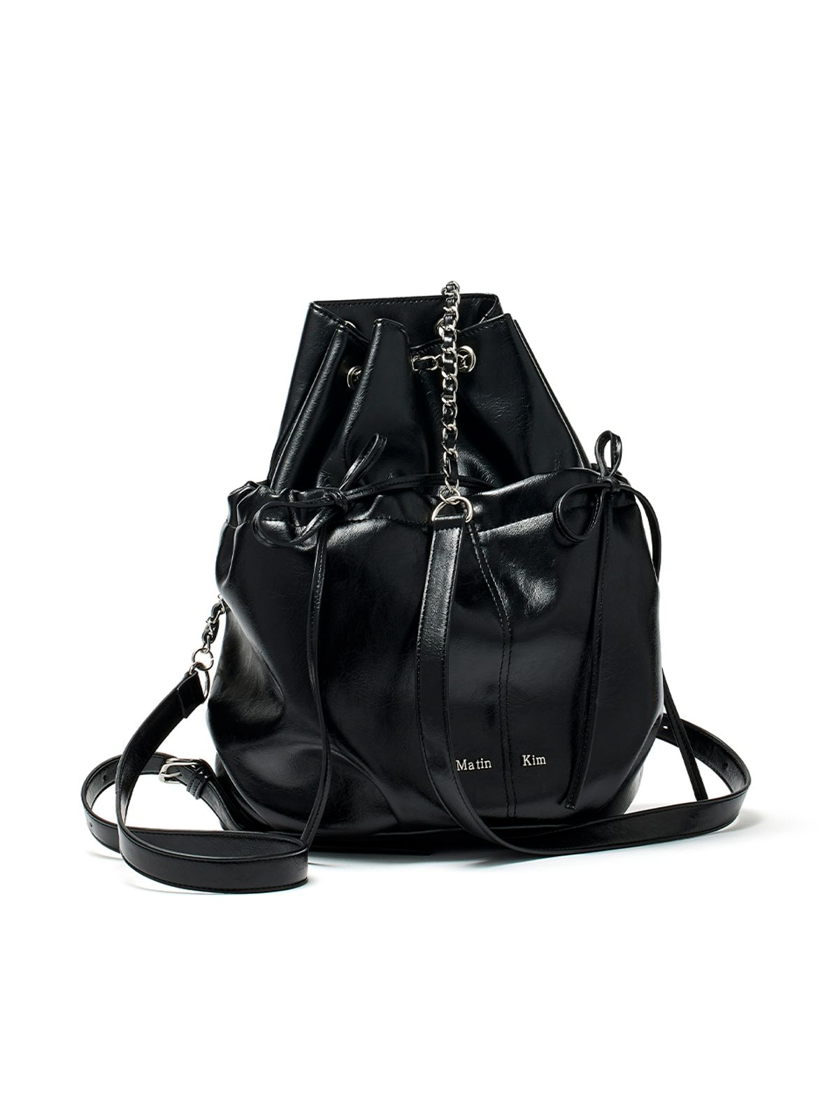 마뗑킴(MATIN KIM) DRAW STRING RIBBON BACK PACK IN BLACK