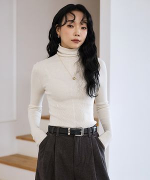 심플 베이직 하이넥 긴팔 이너