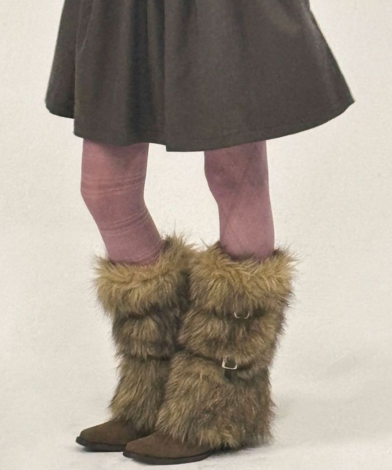K Leg Warmer Fur Boots