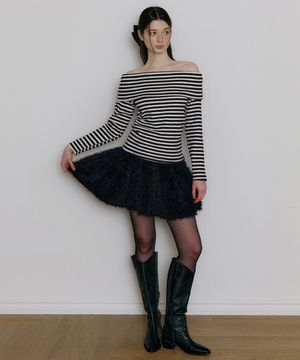 WIR BOUCLE FLARE MINI SKIRT BLACK