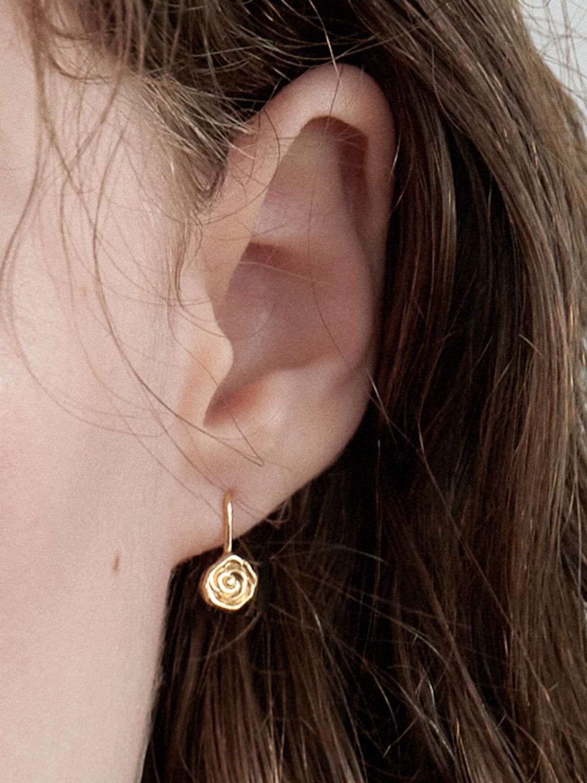 오블라(OVLA) vintage rose hook earring_S JE050