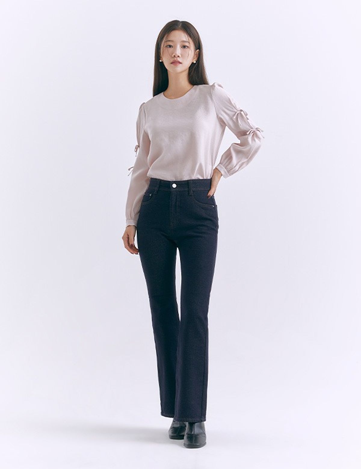 로엠(ROEM) Fitme 논페이드 롱 부츠컷 데님(기모)_RMTJE4VG03