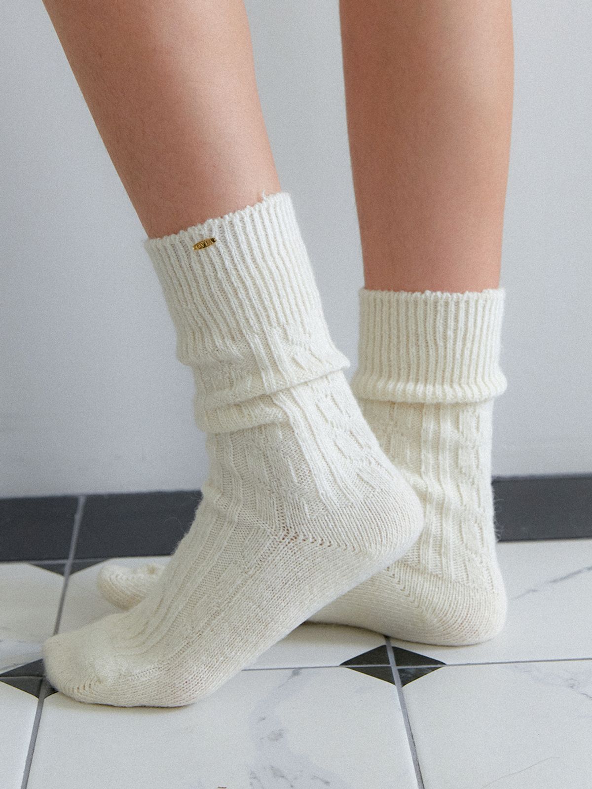 오블라(OVLA) WOOL BLENDED KNIT SOCKS SO017