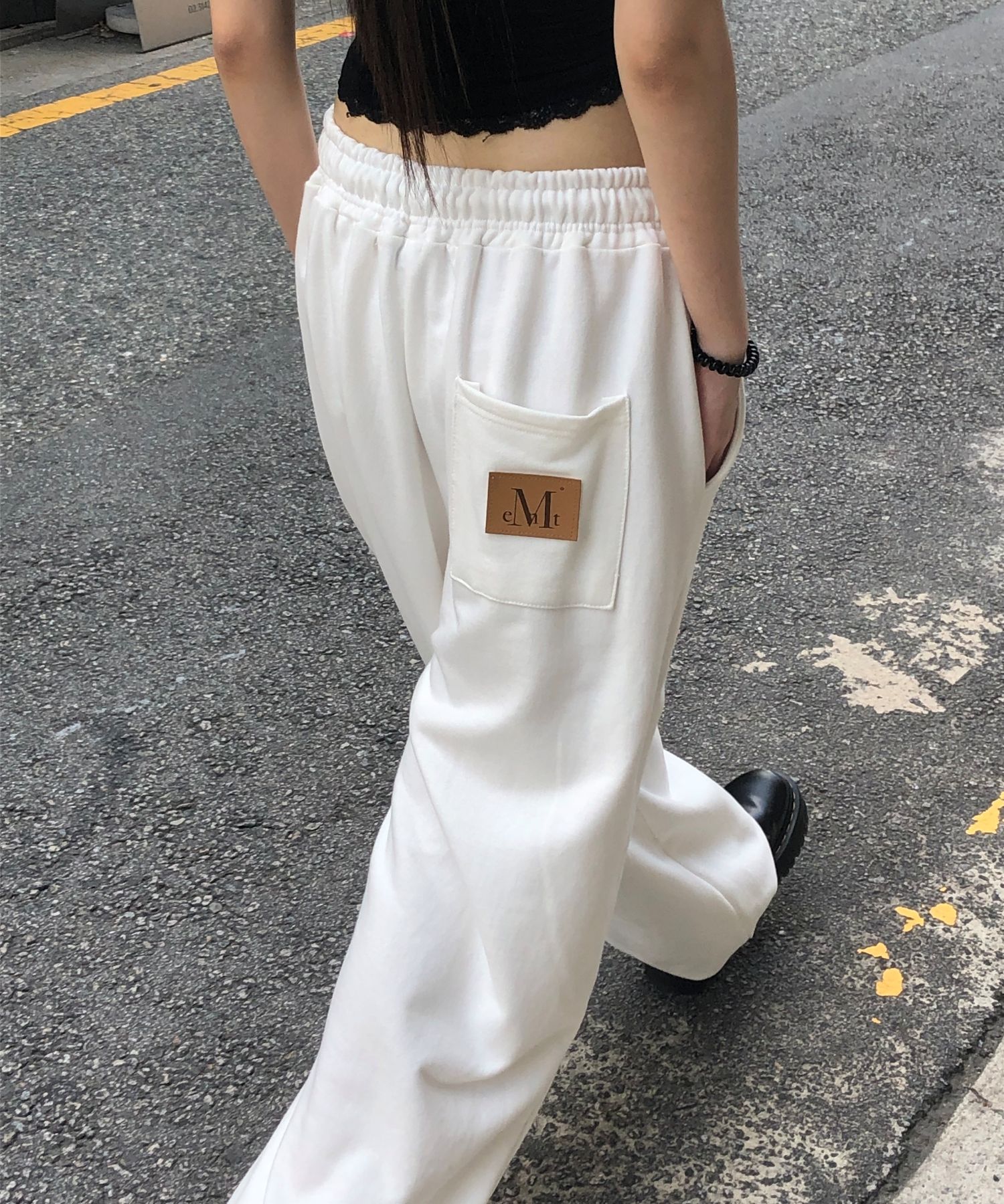 ILLIGO スタッズ付き ブラックショートパンツ　Musinsa ILLIGO スタッズ付き ブラックショートパンツ Musinsa - メルカリ