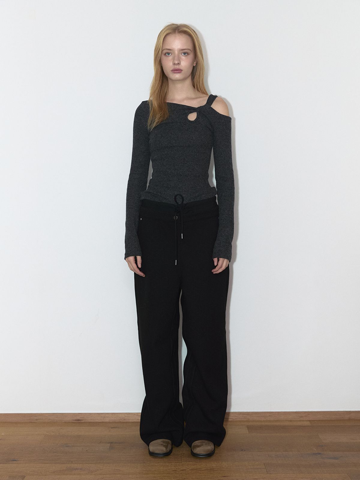 아수라(ASURA) FABRIC MIX WOOL PANTS (BLACK)