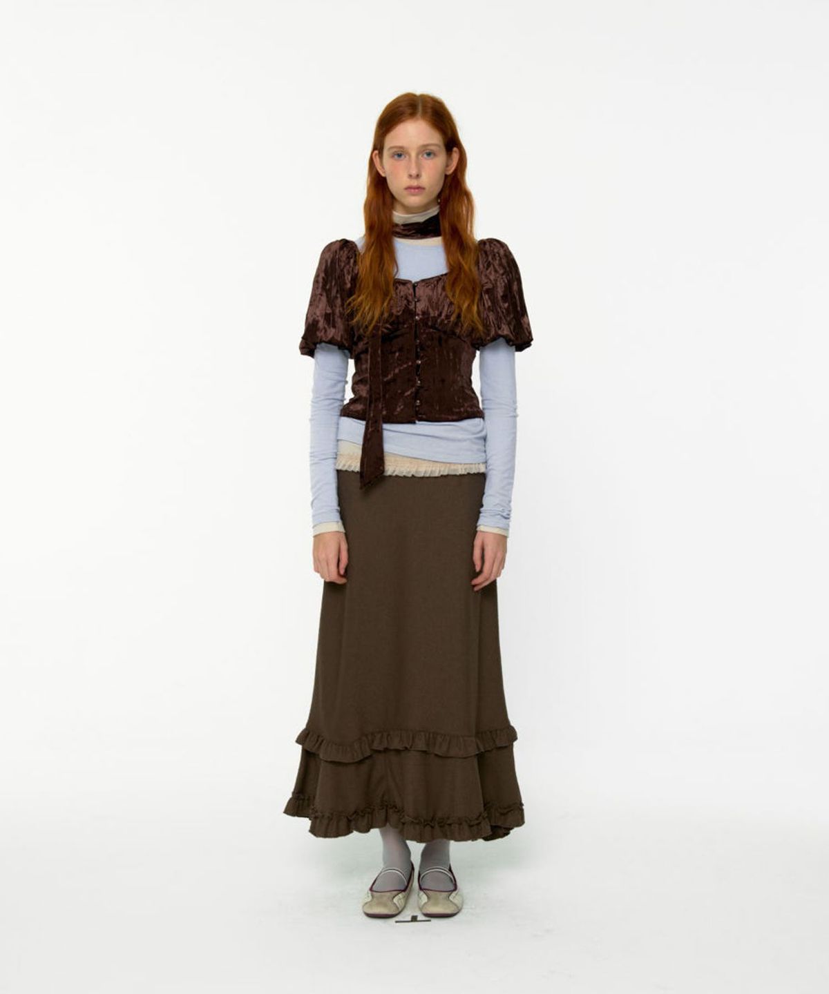 루루서울(LOULOUSEOUL) Unbar Frill Maxi Skirt (Brown)