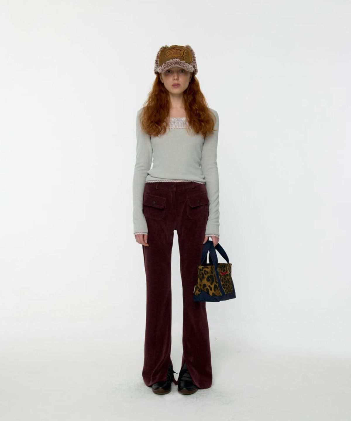 루루서울(LOULOUSEOUL) Linda Boots Cut Corduroy Pants (Wine)