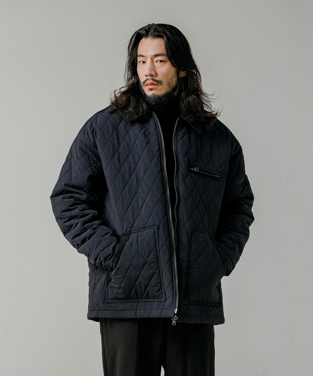 러기드하우스(RUGGED HOUSE) 코듀로이 배색 퀼팅 헌팅 자켓 블랙