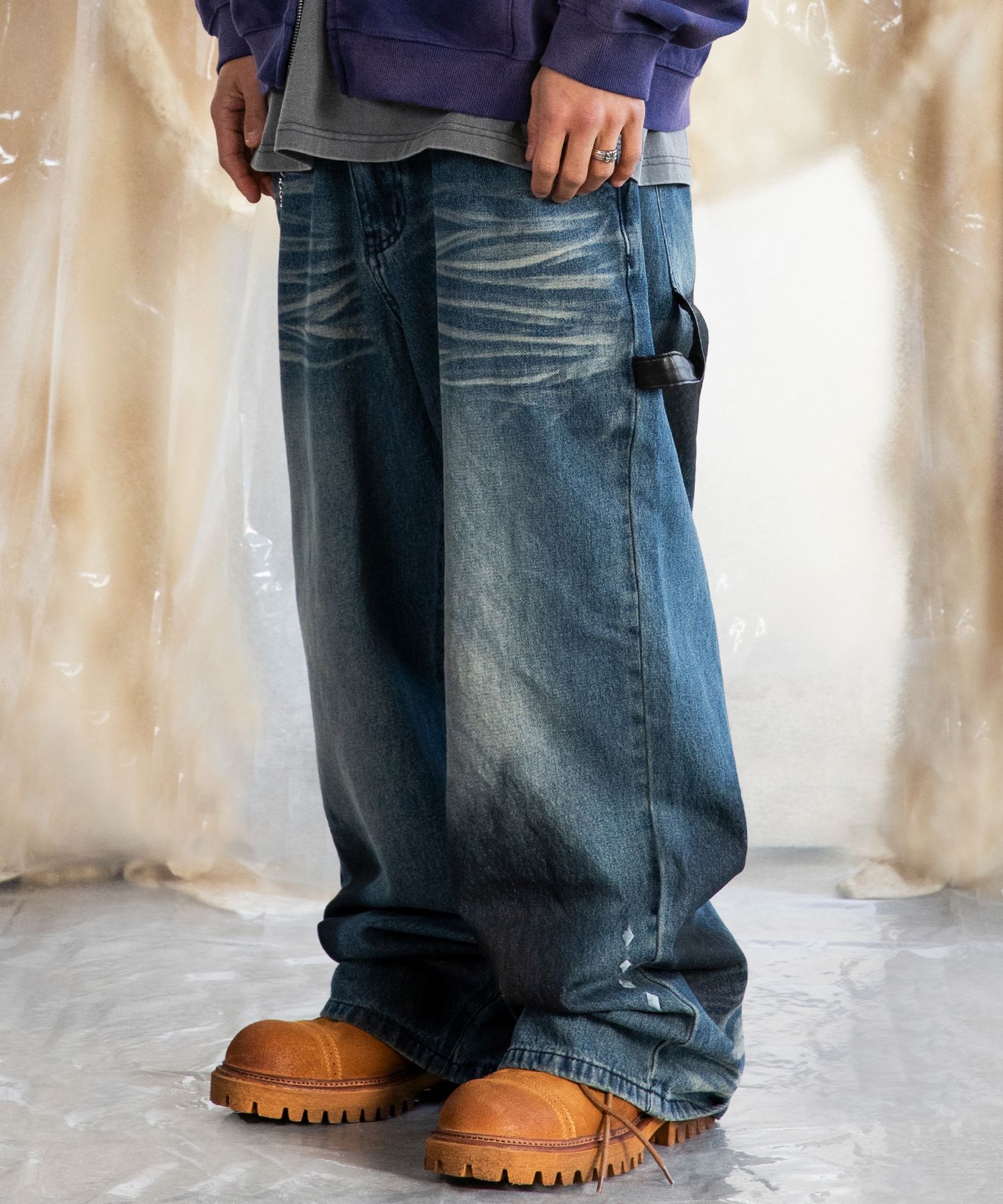 MUSINSA | XTONZ XP252 Leather Loop Dirty Washing Denim Pants (BLUE)