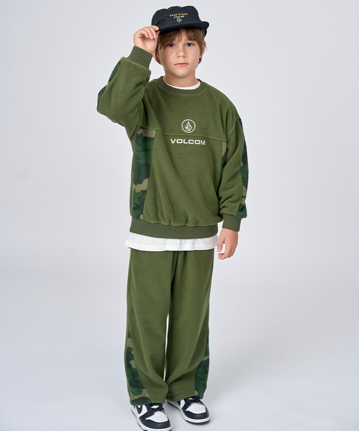 볼컴 키즈(VOLCOM KIDS) 밀리터리 플리스 상하복_D4F311