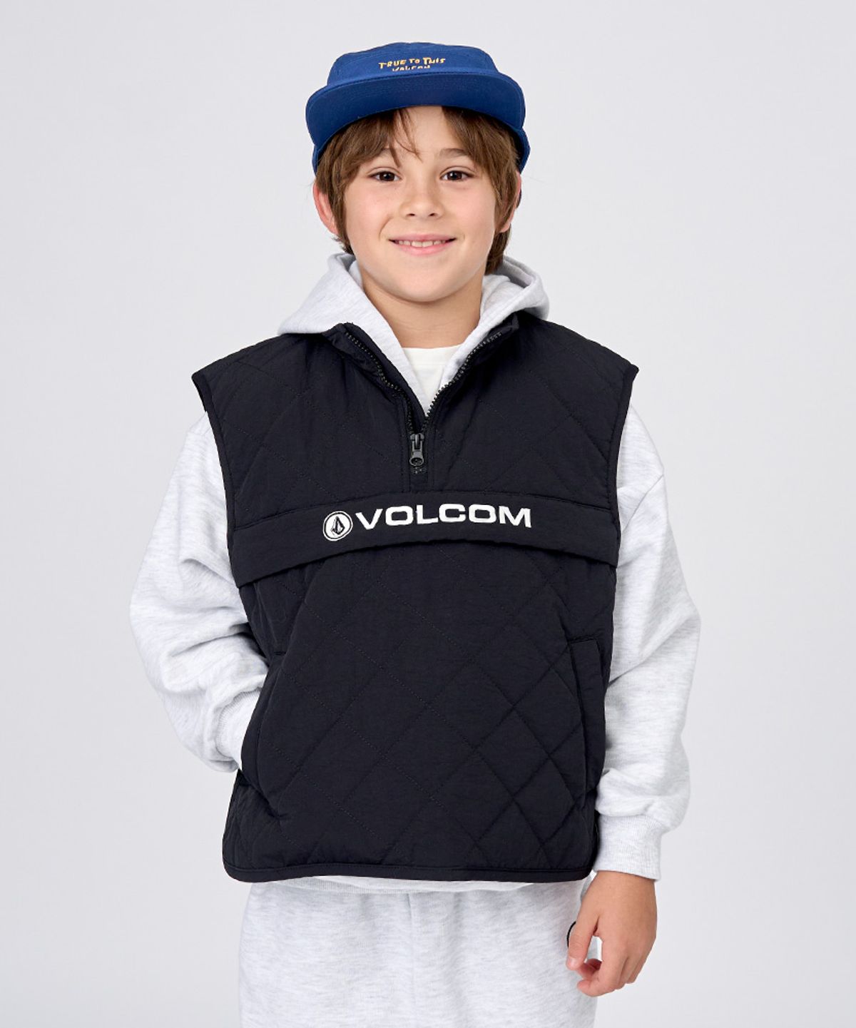 볼컴 키즈(VOLCOM KIDS) 아노락 누빔 패딩 베스트_D4F306