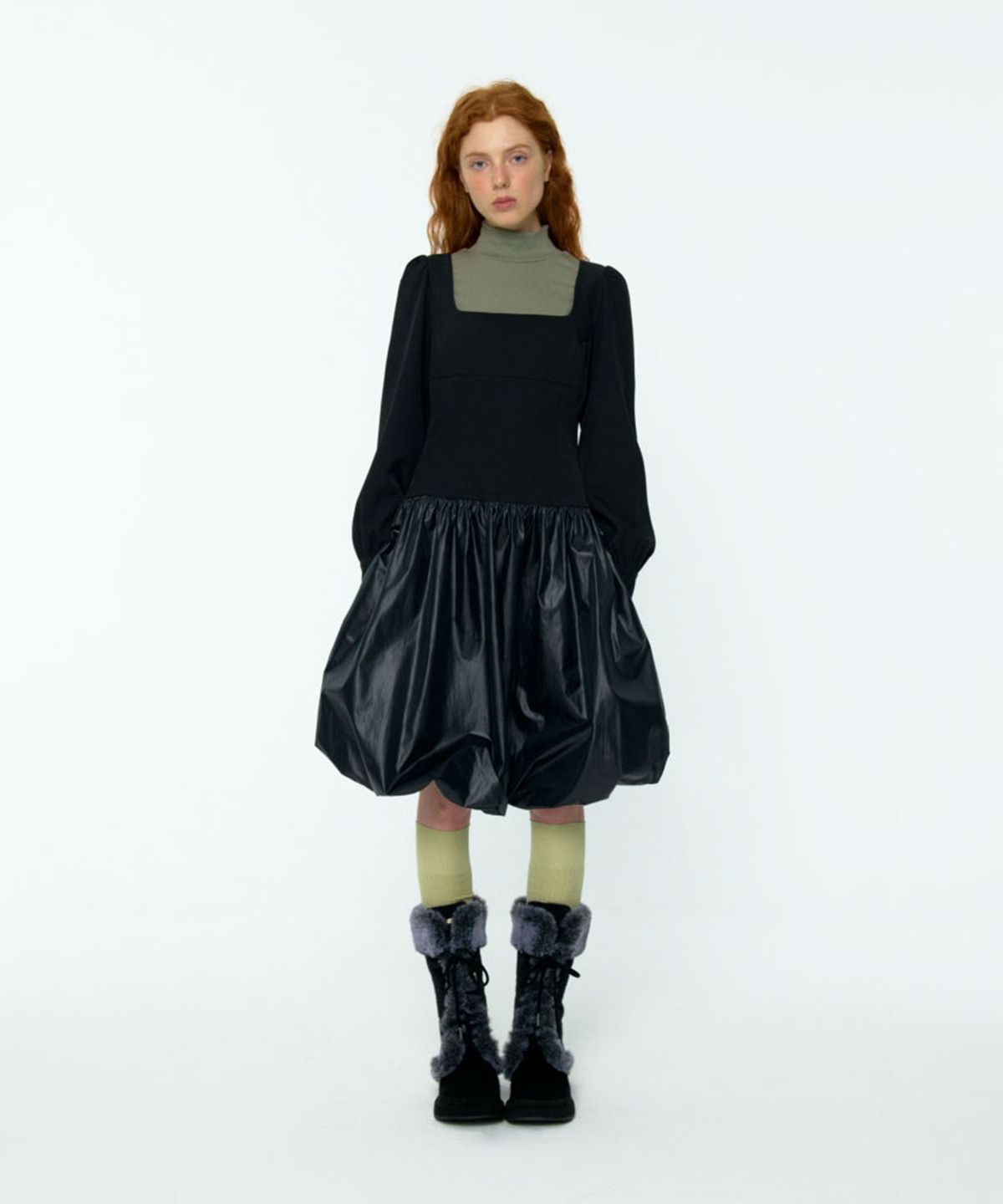루루서울(LOULOUSEOUL) Rosy Balloon Shirring Midi Dress (Black)