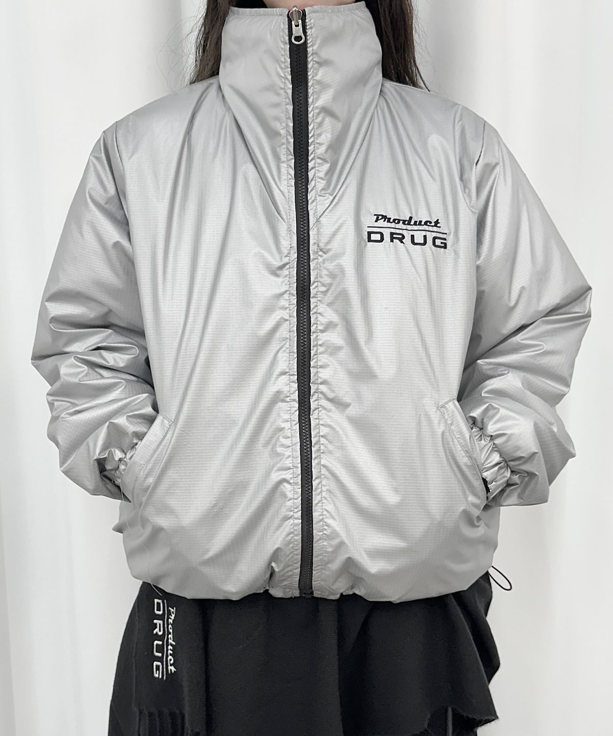 드러그 프로덕트(DRUG PRODUCT) REVERSIBLE PADDING, SILVER BLACK