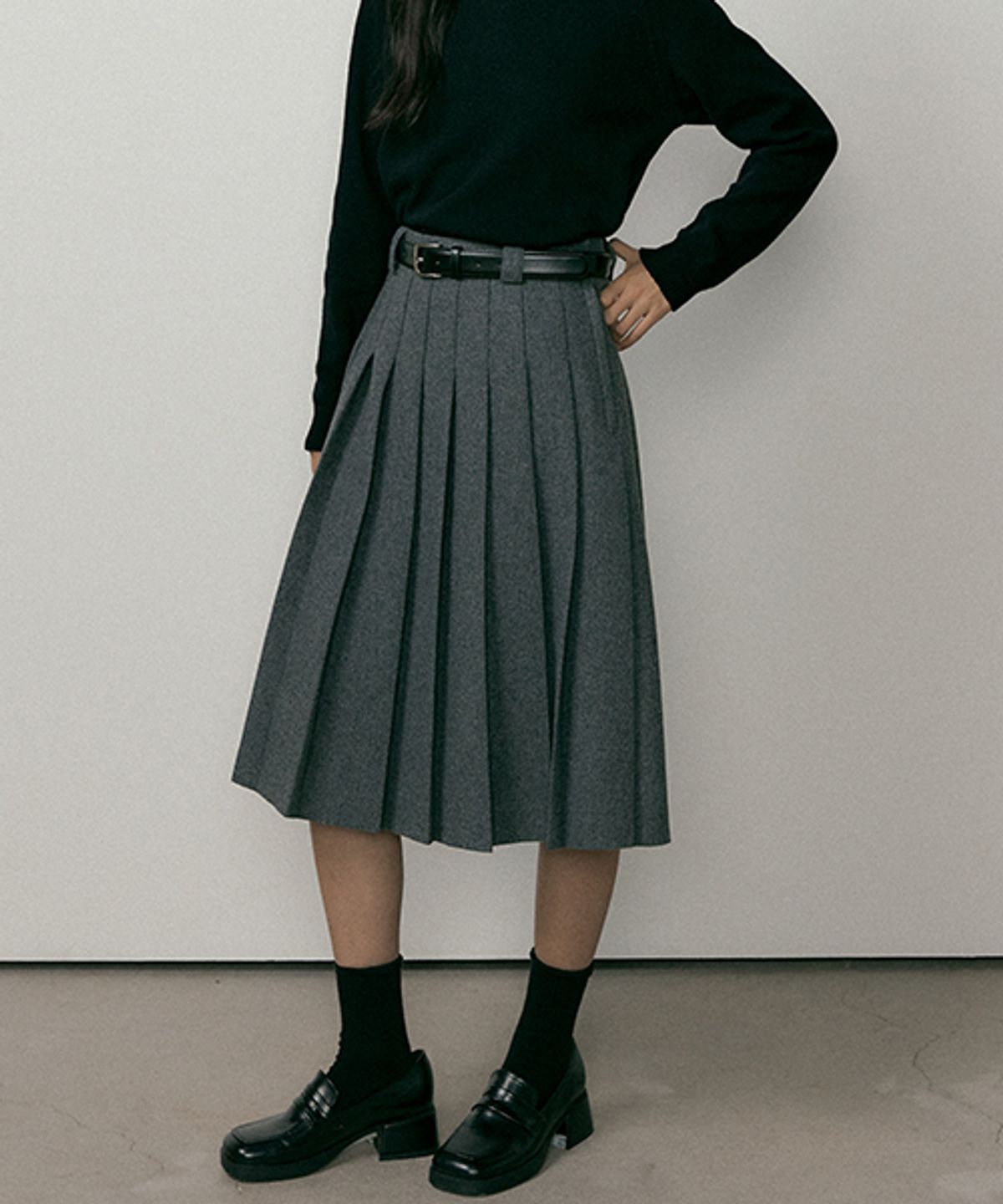 링서울(LINGSEOUL) wool pleated midi skirt-charcoal