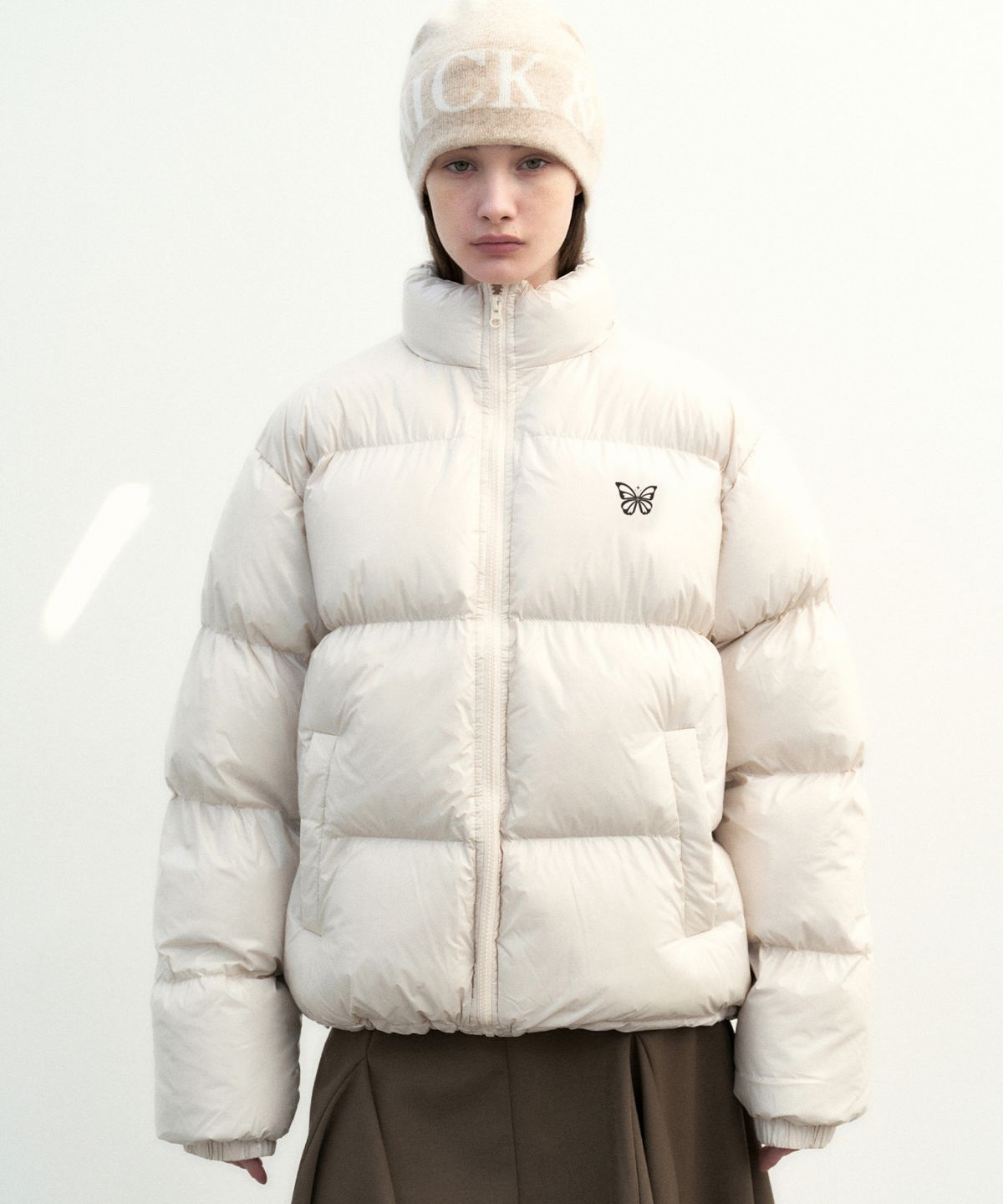 닉앤니콜(NICK&NICOLE) NICOLE BUTTERFLY GLOSSY PUFFER PADDING_CREAM