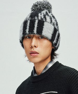 나바호 패턴 비니 헤어리 블랙