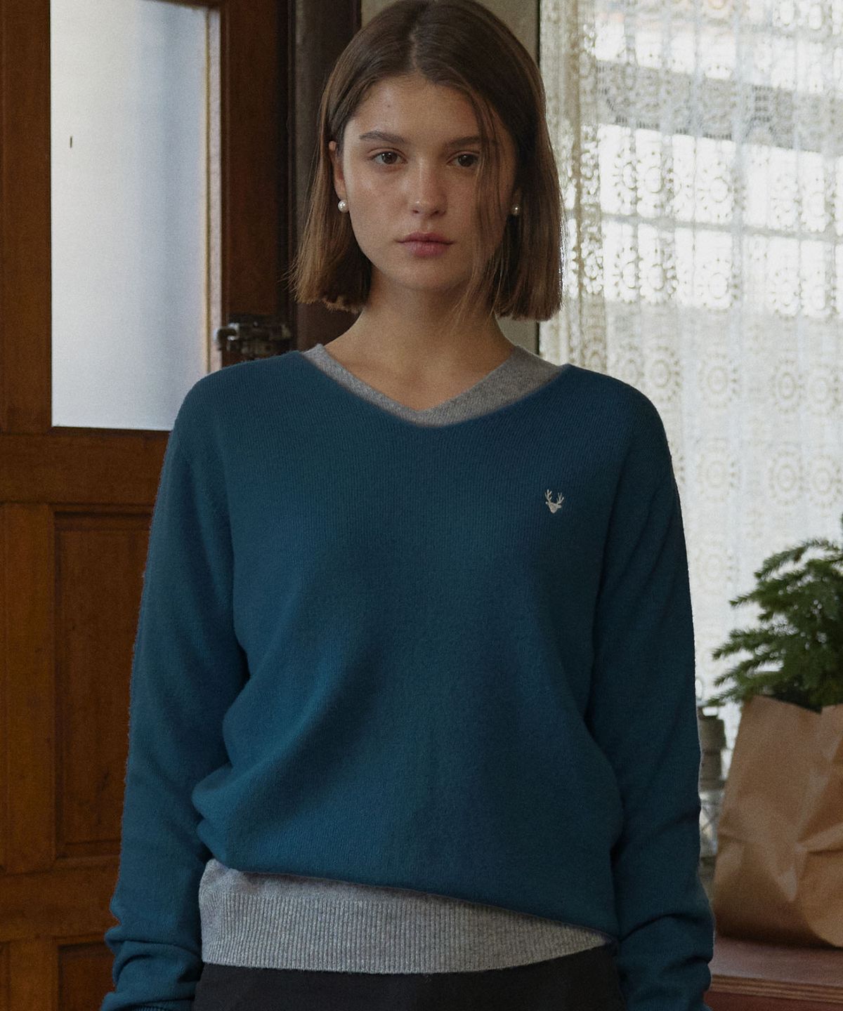 디어마이디어(DEARMYDEER) Essential V-nect knit (Blue)