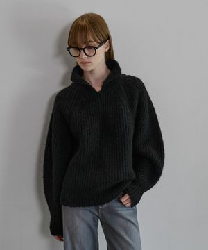 커브드 슬리브 풀오버 블랙