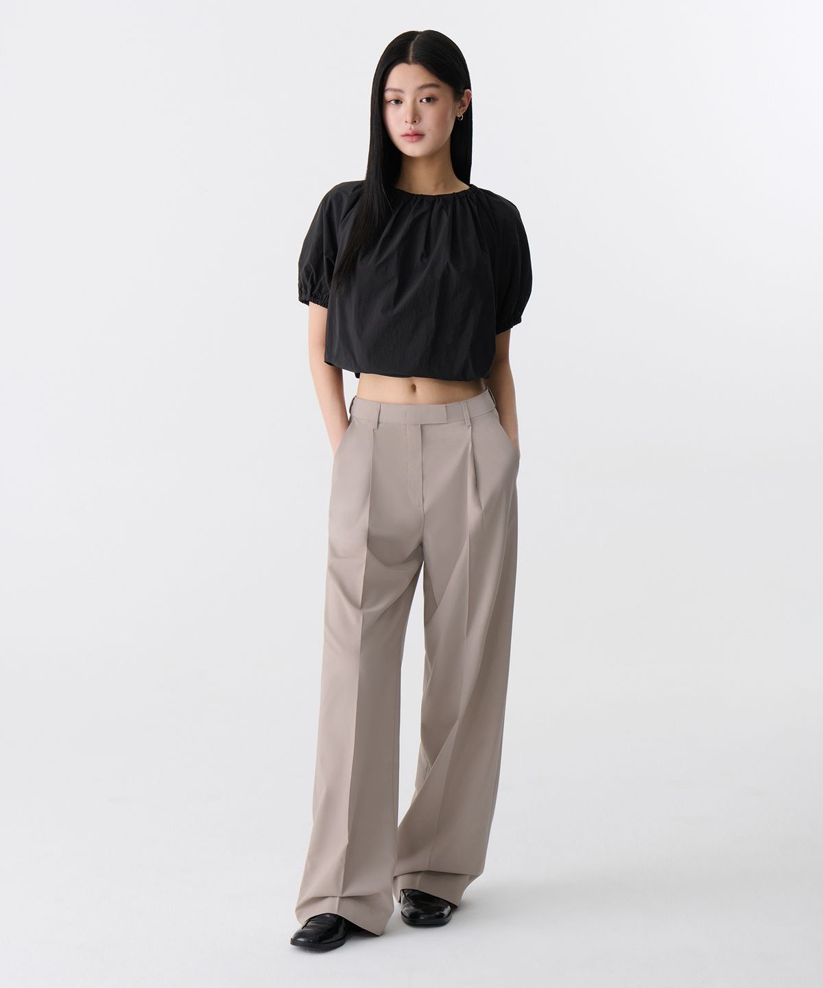무신사 스탠다드 우먼(MUSINSA STANDARD WOMAN) [쿨탠다드] 우먼즈 로 웨이스트 딥 턱 와이드 히든 밴딩 슬랙스 [라이트 베이지]