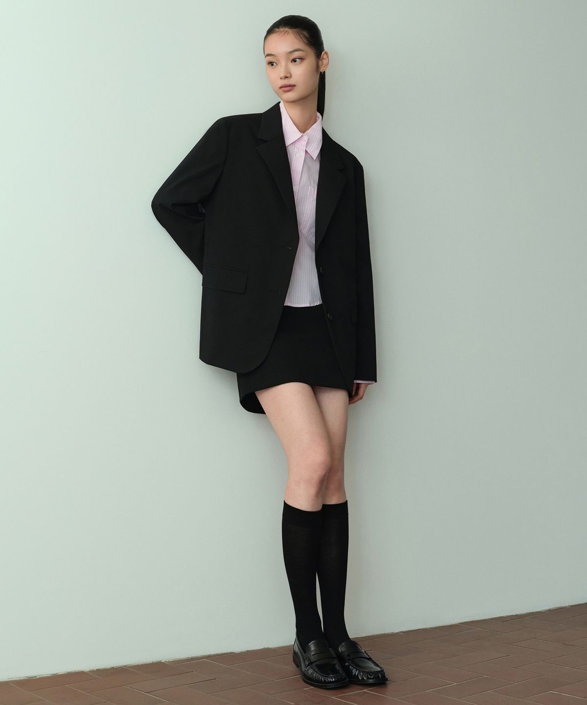 무신사 스탠다드 우먼(MUSINSA STANDARD WOMAN) 우먼즈 로 라이즈 미니 스커트 [블랙]