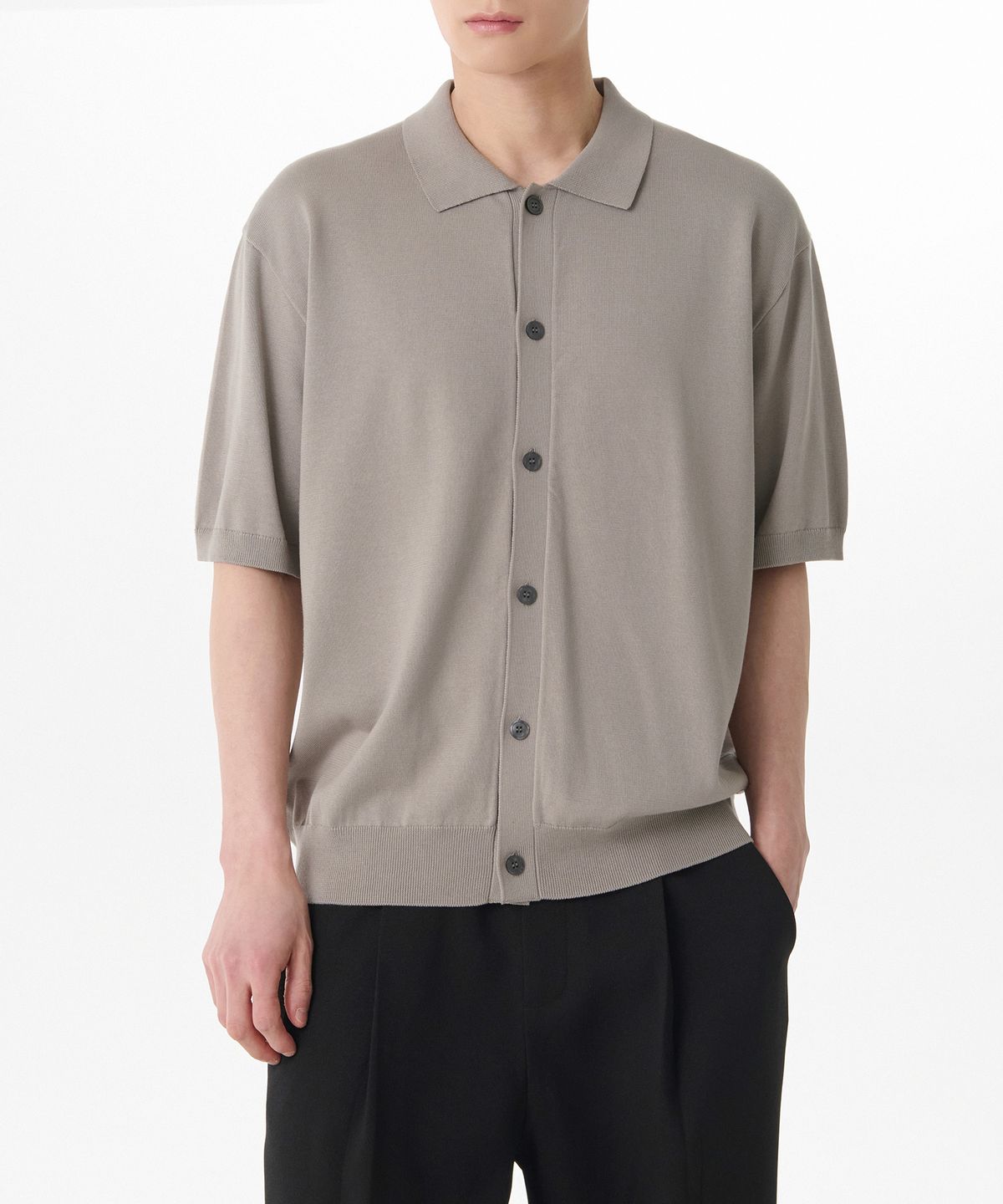 무신사 스탠다드(MUSINSA STANDARD) 코튼 텐셀 칼라드 반소매 가디건 [라이트 웜 그레이]