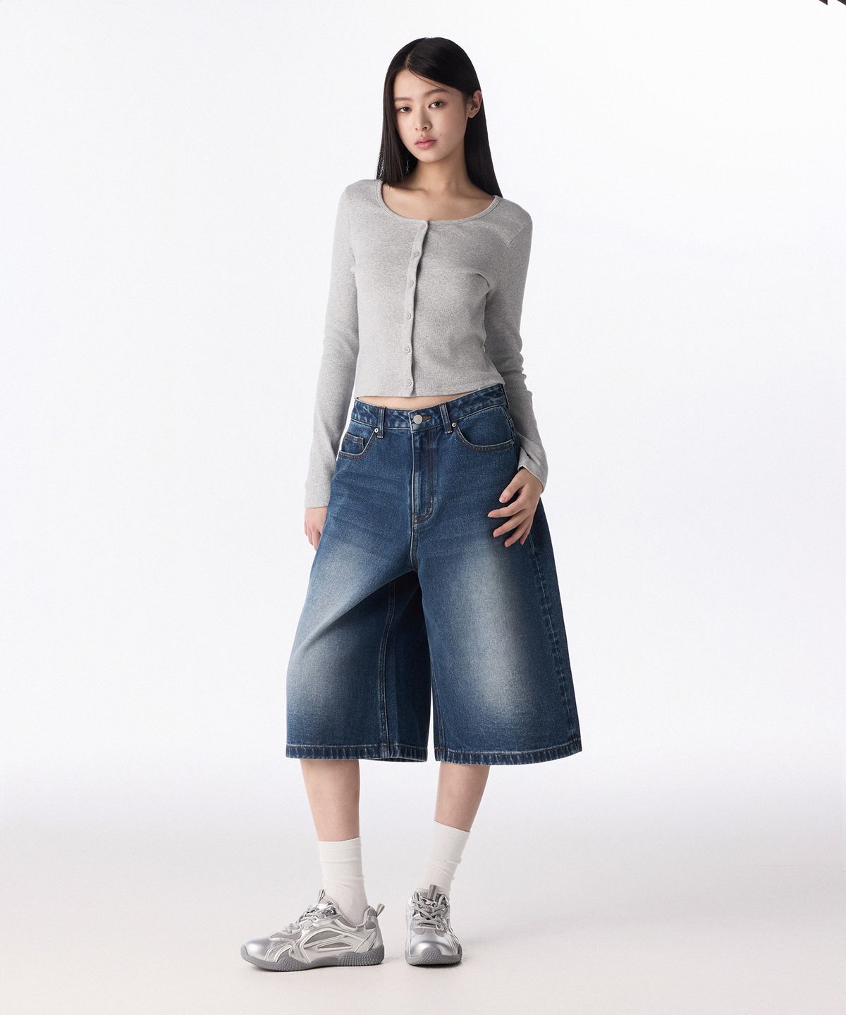 무신사 스탠다드 우먼(MUSINSA STANDARD WOMAN) 우먼즈 빅 브러쉬 와이드 버뮤다 데님 팬츠 [미디엄 인디고]