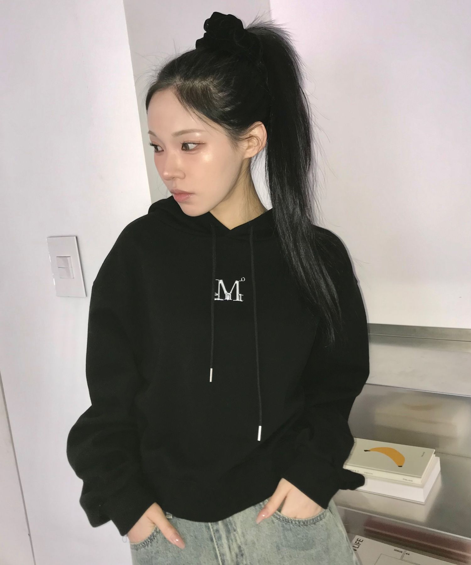 パーカー・フーディ MUCENT Yonde l Logo Hoodie Unisex P00000SO MUSINSA公式 | MUCENT Yonde Metal Logo Hoodie (Unisex)