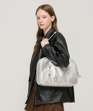 바게트 레더 스퀘어 토트 숄더백 (실버)