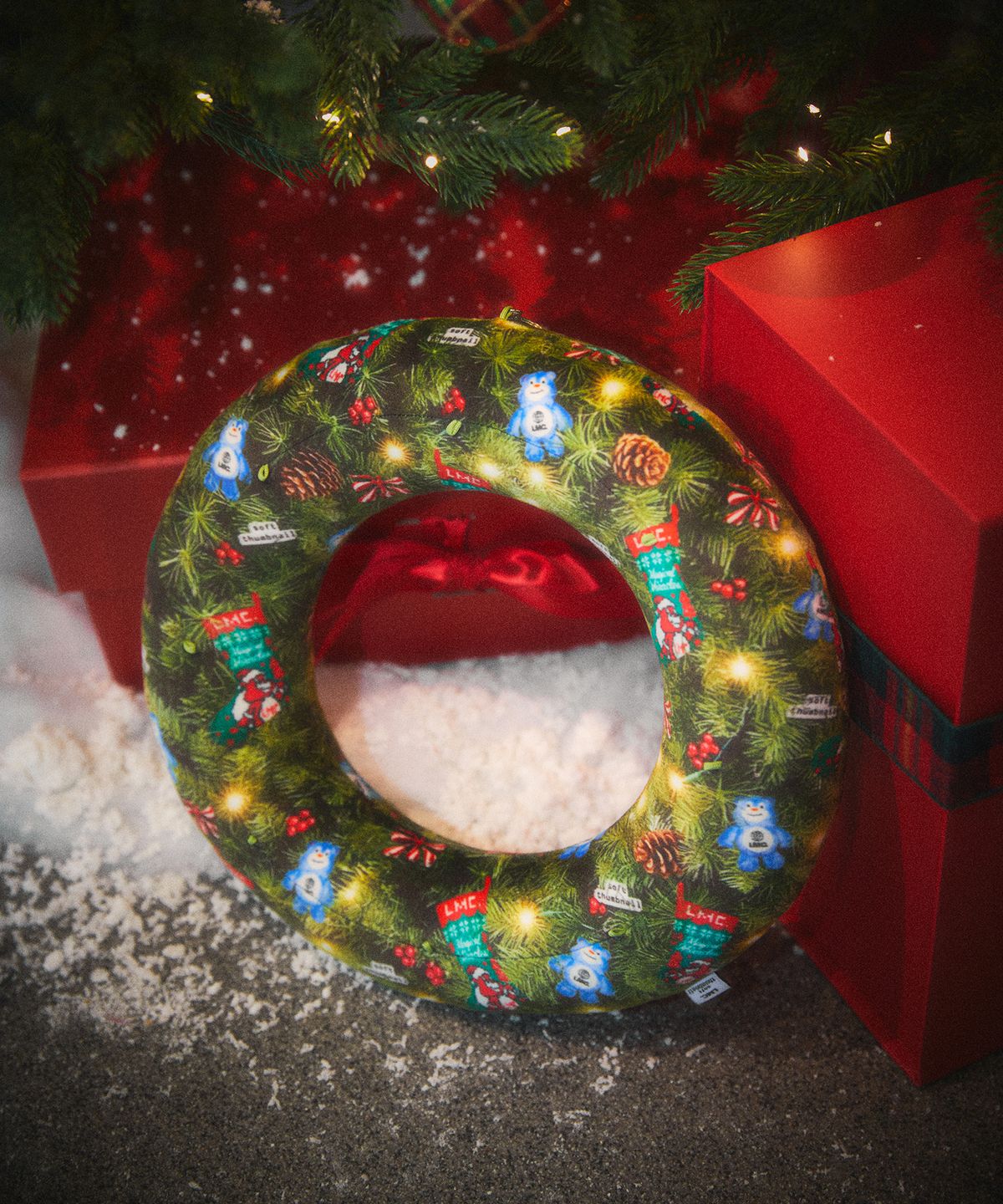 엘엠씨(LMC) LMC X SOFT THUMBNAIL HOLIDAY WREATH CUSHION multi