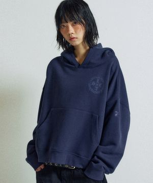 블랙레터 서클 로고 와이드 후디 [다크네이비]
