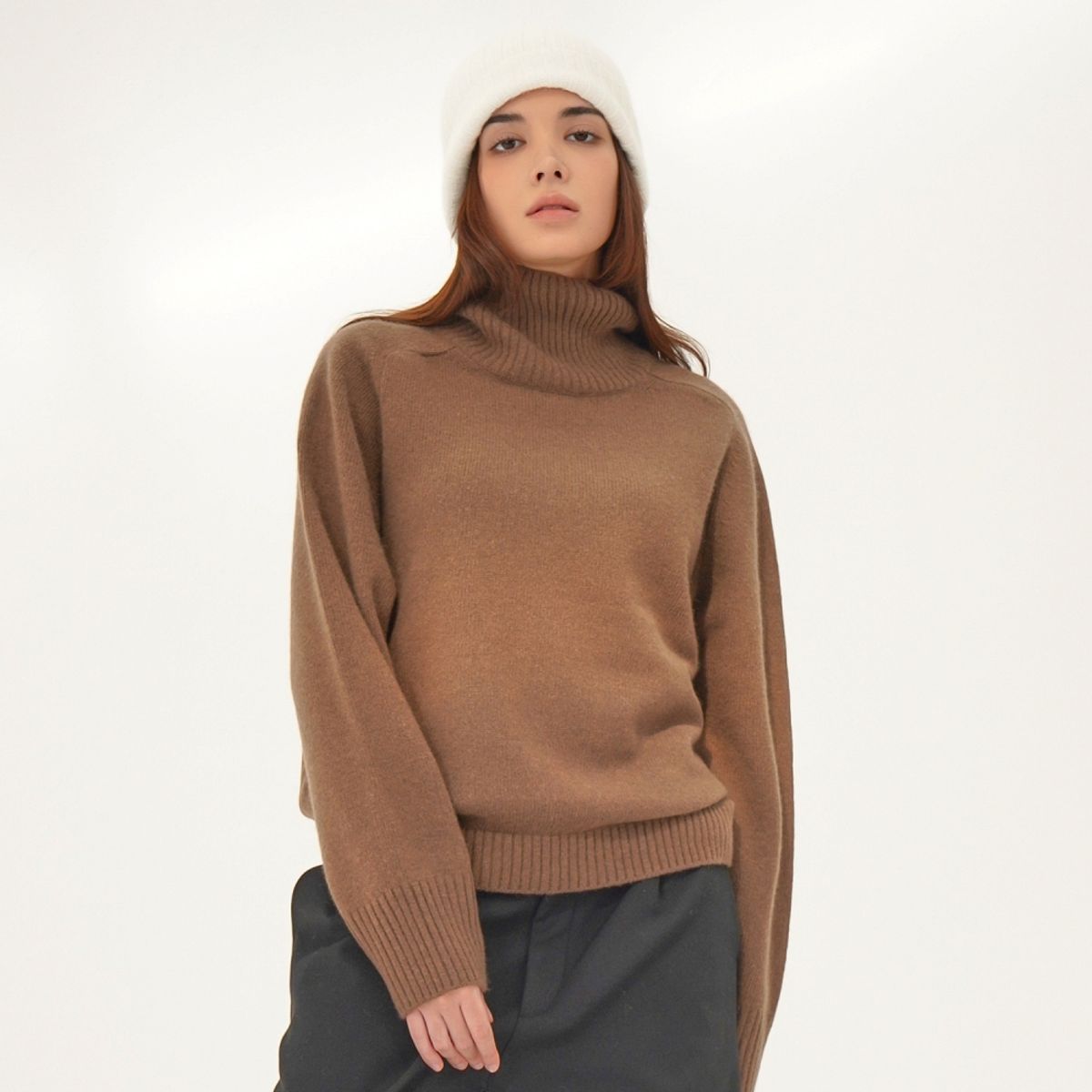 아쿠드(ACUD) Raccoon Turtle neck Knit _Brown