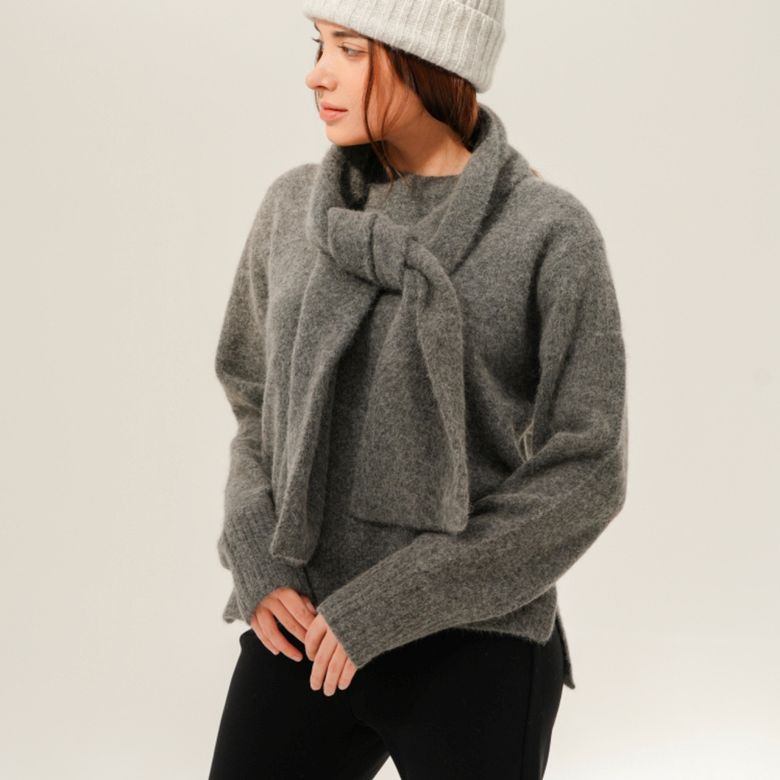 Raccoon Fox Round neck Knit _Grey
