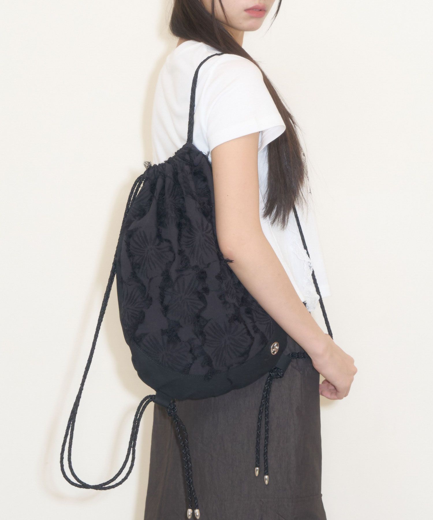 ◆ILLIGO◆ Feather shirring string bag 2 COLOR 5013027136 MUSINSA | ILLIGO Feather Shirring String Bag - 2 COLOR