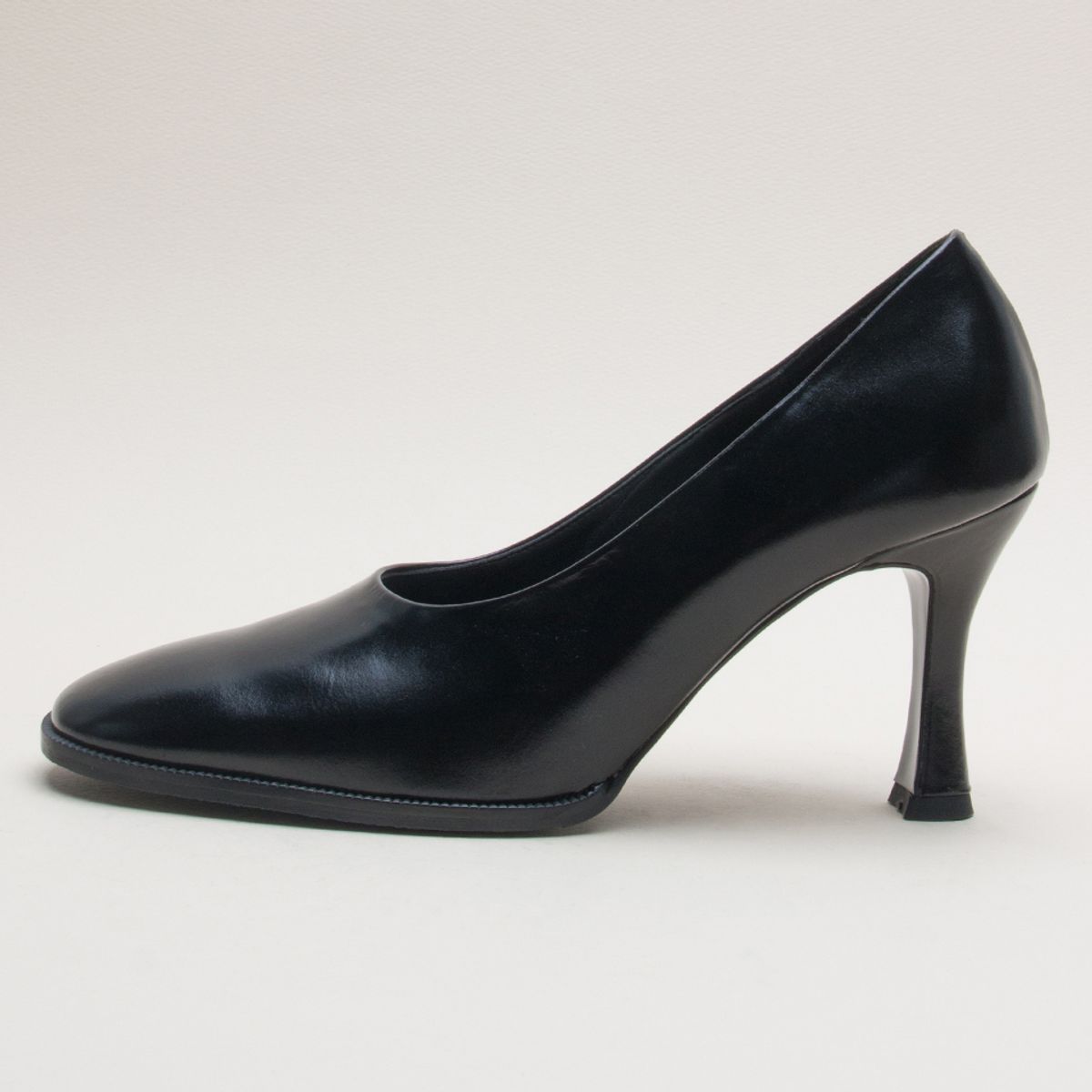 카렌화이트(KAREN WHITE) Root kw2753 8cm 펌프스