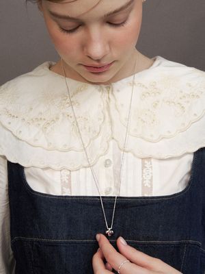 berry pendant long necklace