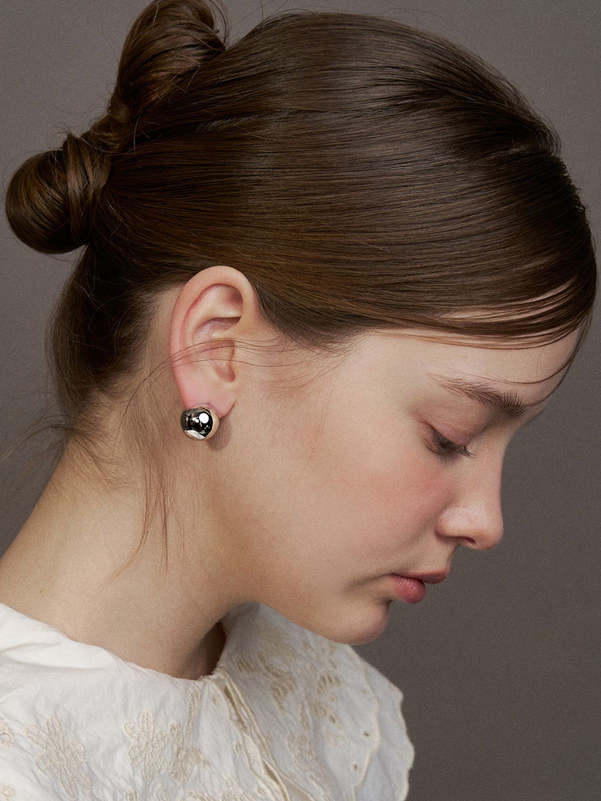 헤이(HEI) big metal ball earring