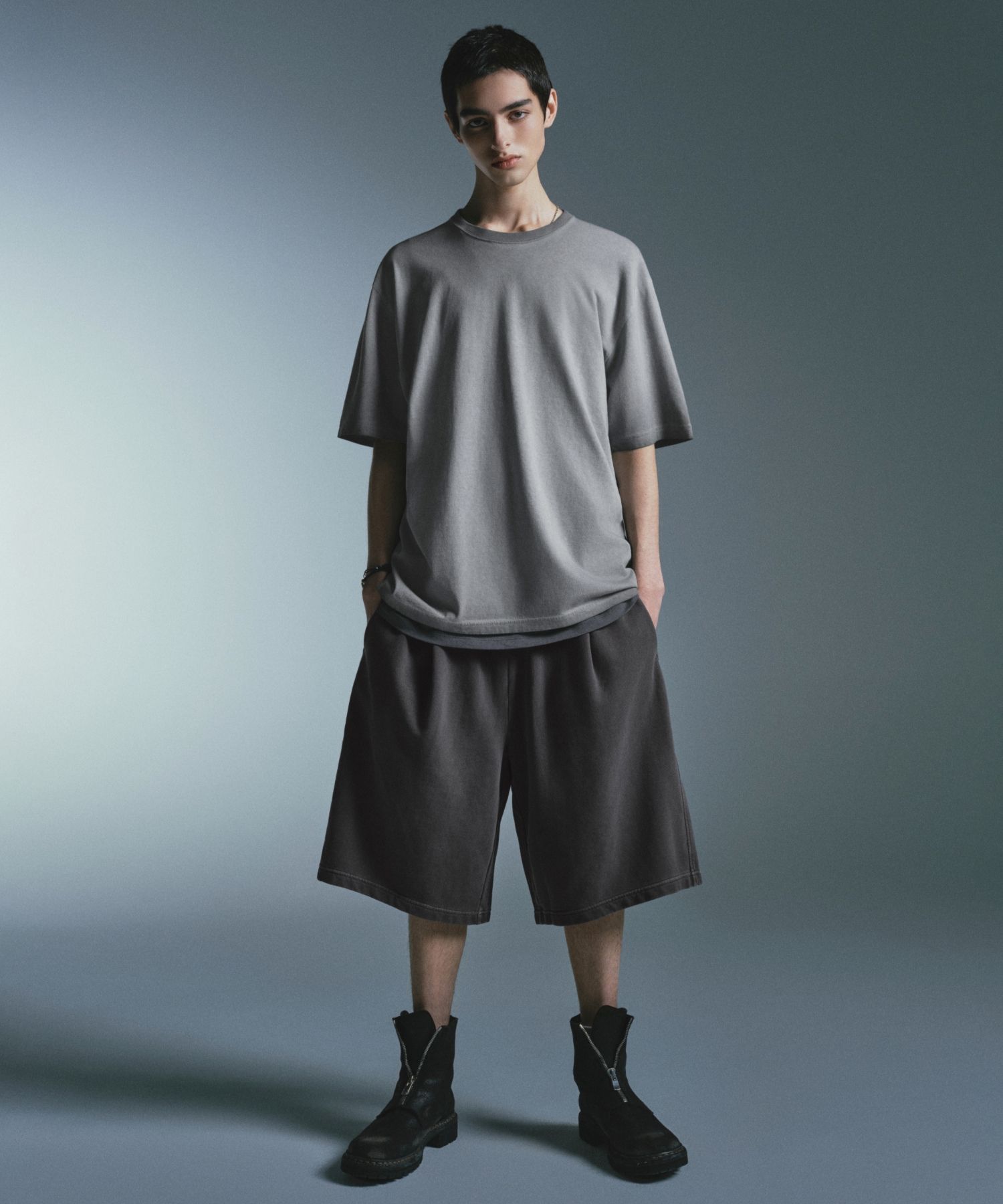 ★MUSINSA STANDARD★ Pigment One Tuck Bermuda Sweatpants Gre MUSINSA | MUSINSA STANDARD Pigment One Tuck Bermuda