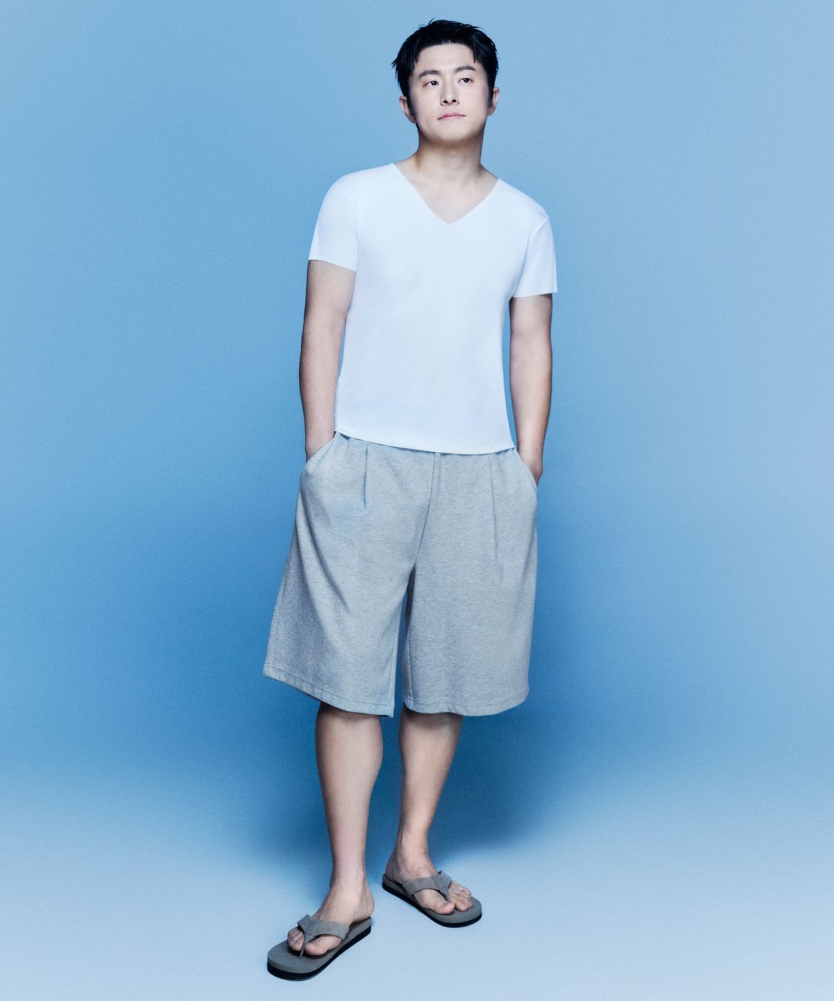 무신사 스탠다드(MUSINSA STANDARD) [쿨탠다드] 원 턱 버뮤다 스웨트 팬츠 [미디엄 그레이]