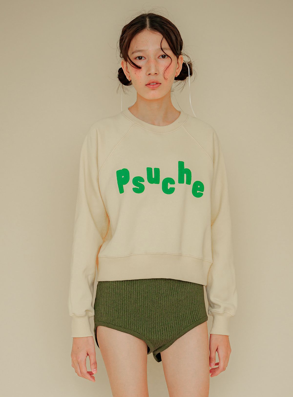 프쉬케(PSUCHE) LOGO CROPPED SWEATSHIRT_BUTTER YELLOW