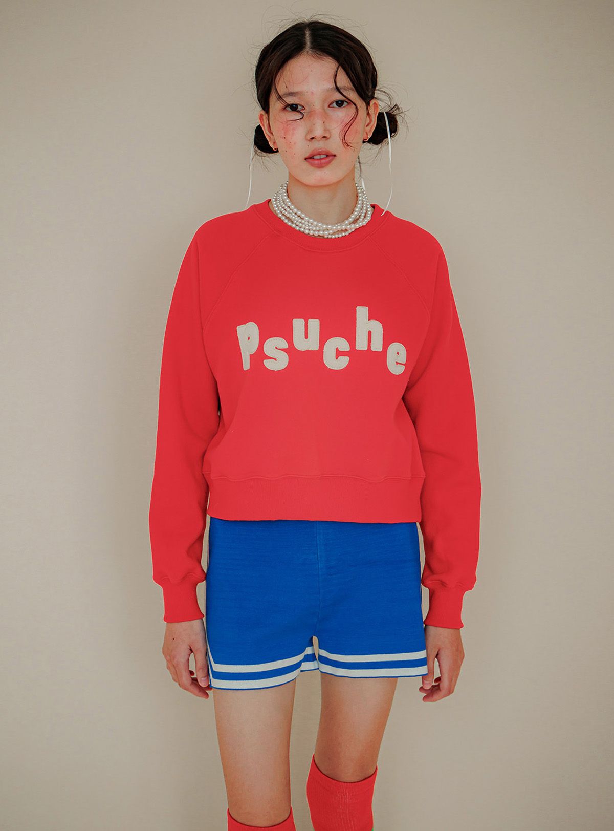 프쉬케(PSUCHE) LOGO CROPPED SWEATSHIRT_PURE RED
