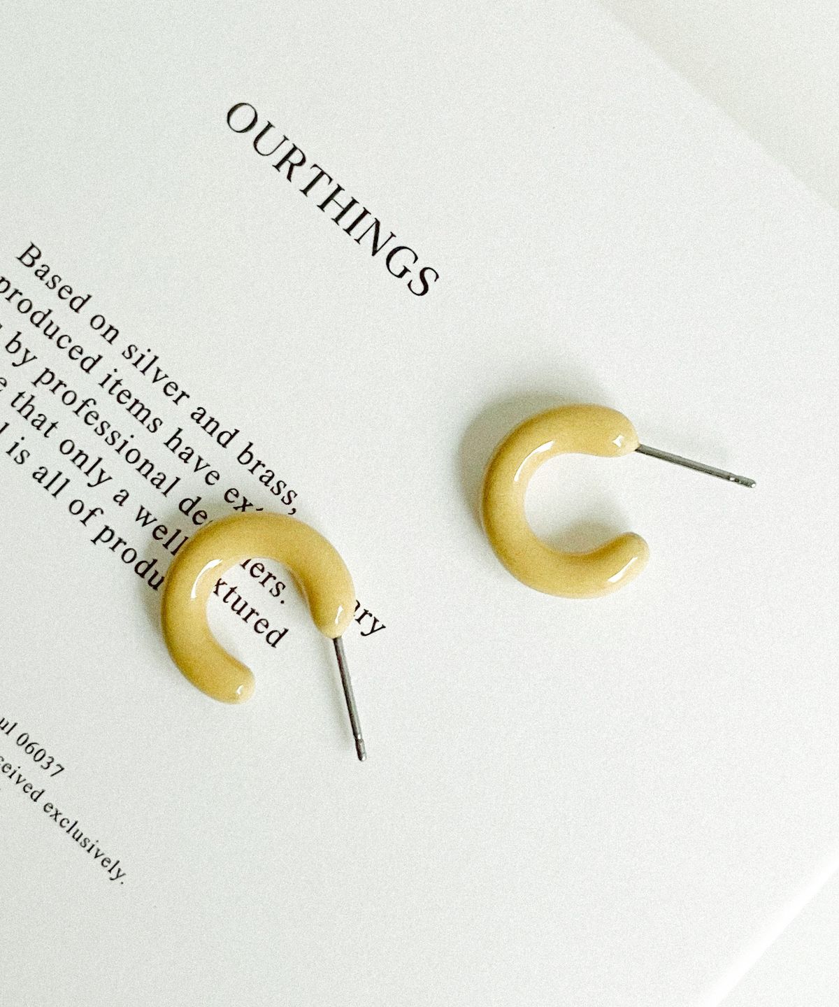 아워띵스(OURTHINGS) 포르마쥬 멜팅 스터드