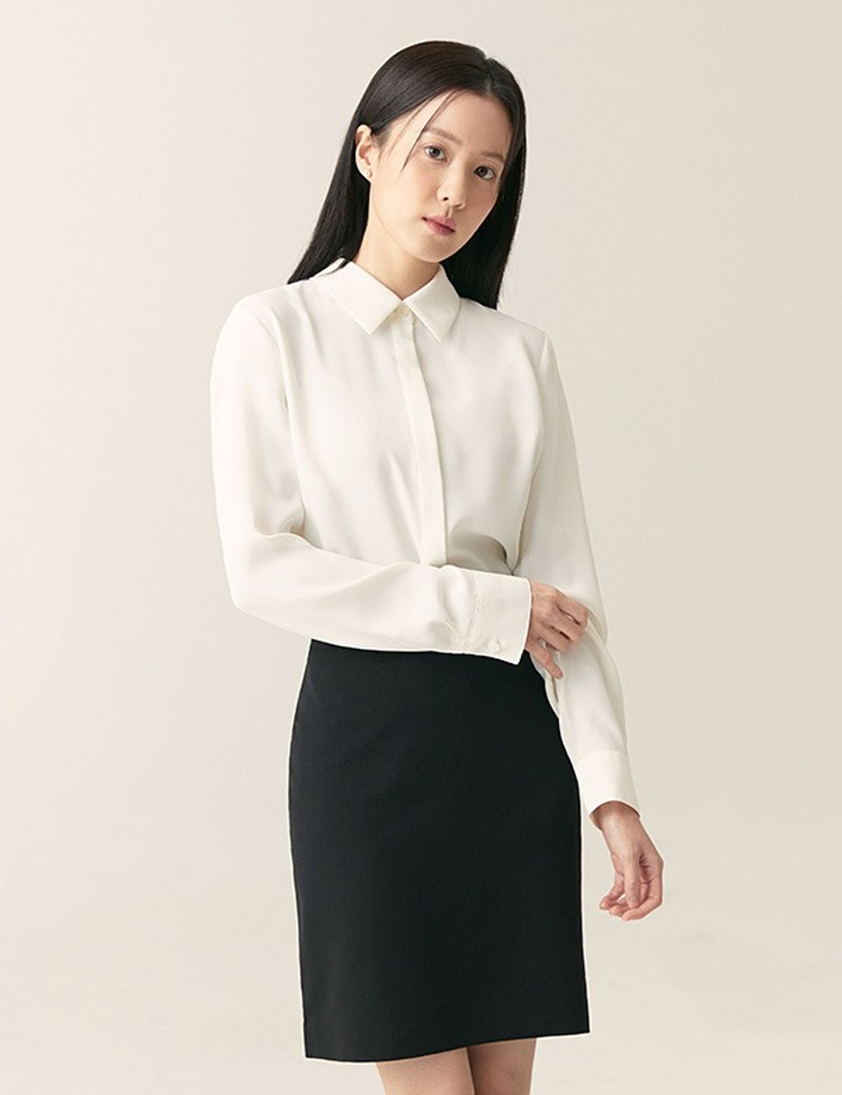 로엠(ROEM) 베이직 셋업 스커트 RMWHF11R01