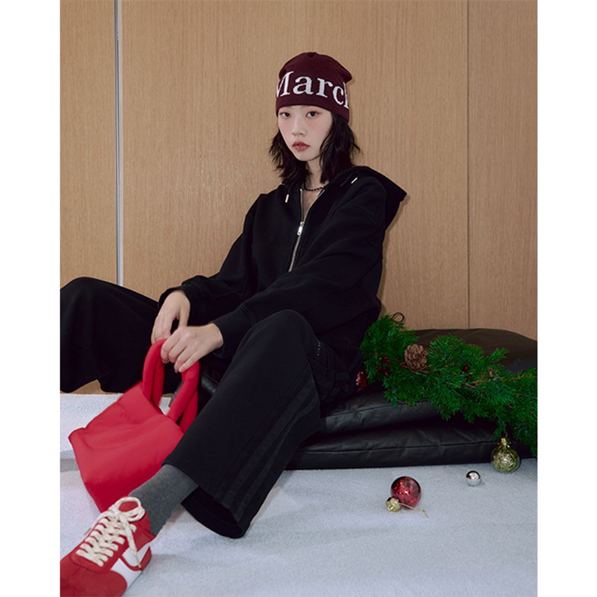 랩(LAP) 피그먼트 워싱 자수 후드 집업 AQ4CTB61
