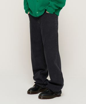 에센셜 세미와이드핏 데님 팬츠 (흑청)