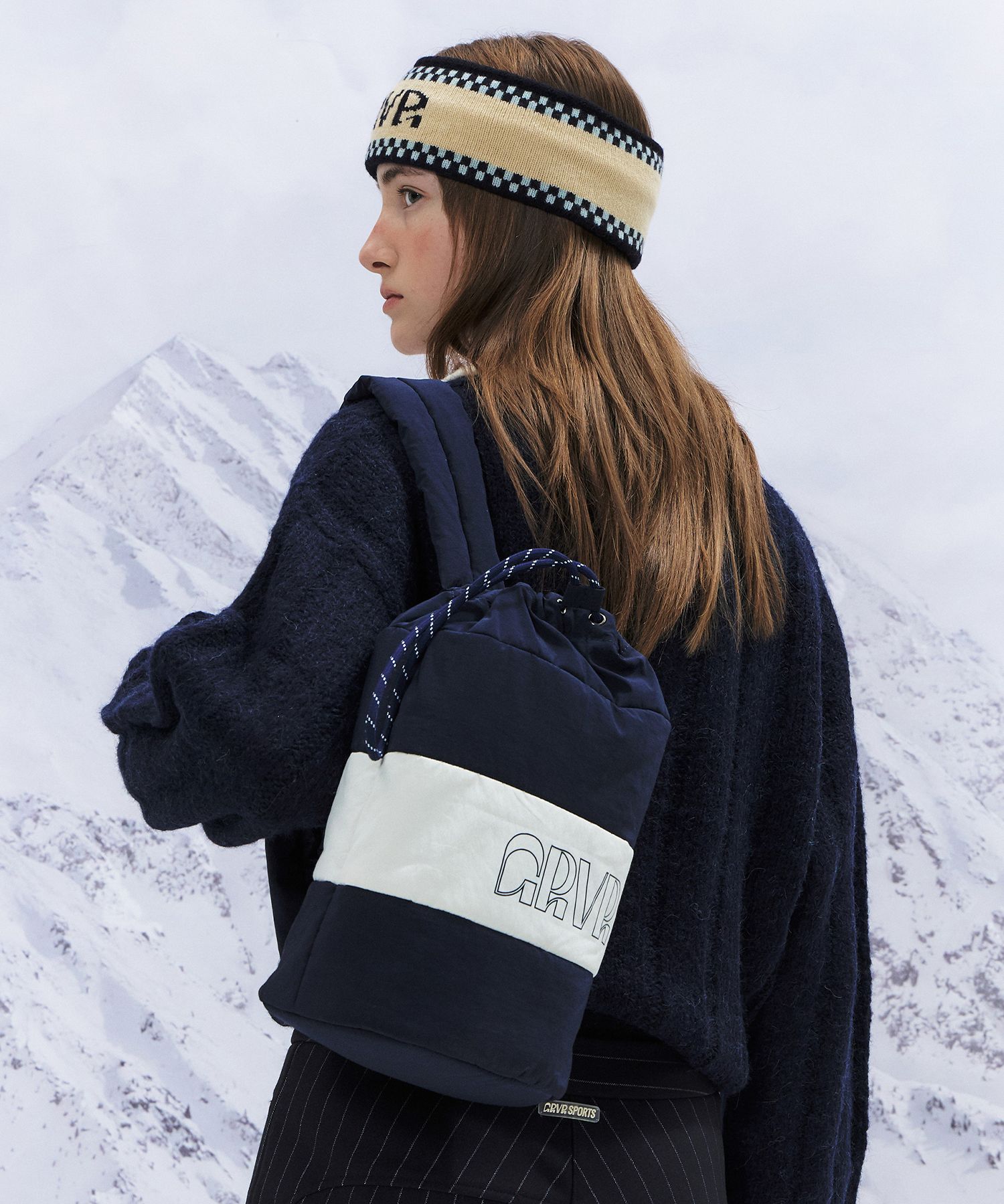 [GROVE]★24FW★韓国人気★VIENTO BUCKET BAG GROVE]☆24FW☆韓国人気☆VIENTO BUCKET BAG (GROVE/ショルダー