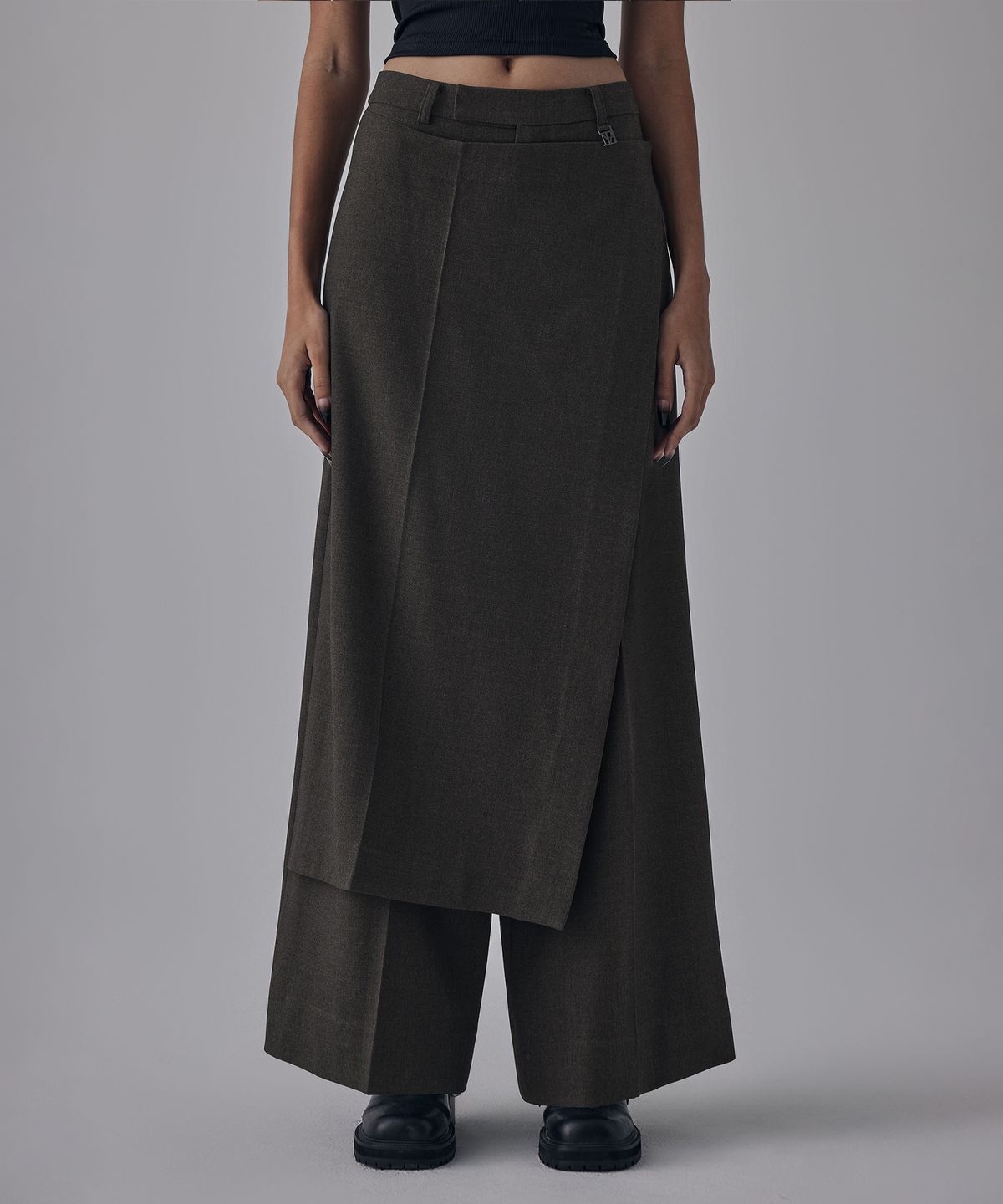 트리밍버드(TREEMINGBIRD) Side Buckle Wrap Skirt Pants [ Brown ]